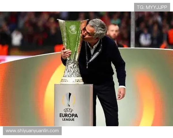 英超俱乐部购买二流球员的策略与效果分析